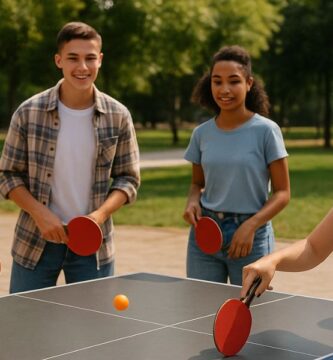 Jugando ping pong con tus amigos